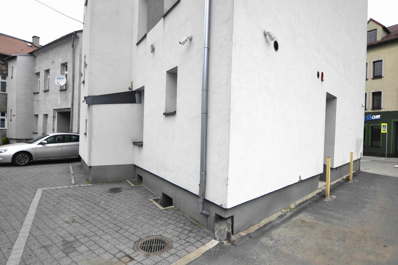 Apartament Platynowy - Centrum Gliwic Z Parkingiem Gliwice Bagian luar foto